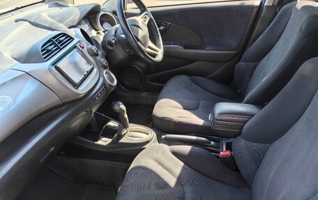 Honda Fit III, 2010 год, 870 000 рублей, 8 фотография