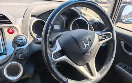 Honda Fit III, 2010 год, 870 000 рублей, 9 фотография