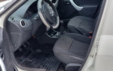 Renault Logan I, 2013 год, 320 000 рублей, 4 фотография