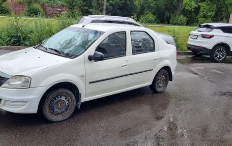 Renault Logan I, 2013 год, 320 000 рублей, 2 фотография