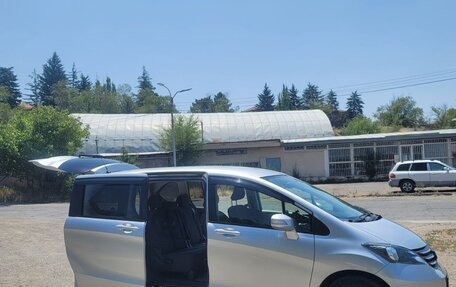 Honda Freed I, 2010 год, 800 000 рублей, 19 фотография
