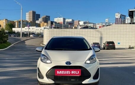 Toyota Aqua I, 2018 год, 1 375 000 рублей, 6 фотография