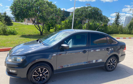 Volkswagen Polo VI (EU Market), 2015 год, 945 000 рублей, 3 фотография