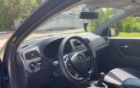 Volkswagen Polo VI (EU Market), 2015 год, 945 000 рублей, 9 фотография