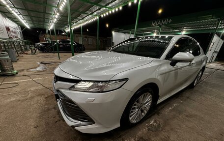 Toyota Camry, 2018 год, 2 450 000 рублей, 3 фотография