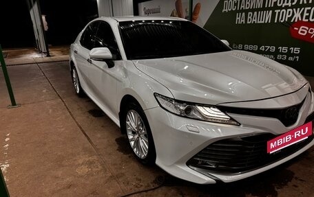Toyota Camry, 2018 год, 2 450 000 рублей, 5 фотография