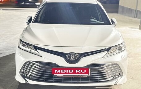 Toyota Camry, 2018 год, 2 450 000 рублей, 18 фотография