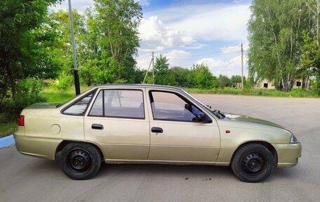 Daewoo Nexia I рестайлинг, 2011 год, 125 000 рублей, 3 фотография