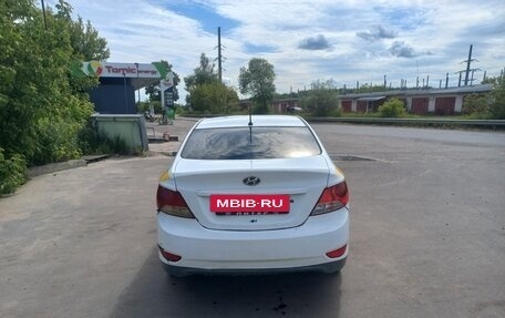 Hyundai Solaris II рестайлинг, 2013 год, 450 000 рублей, 5 фотография