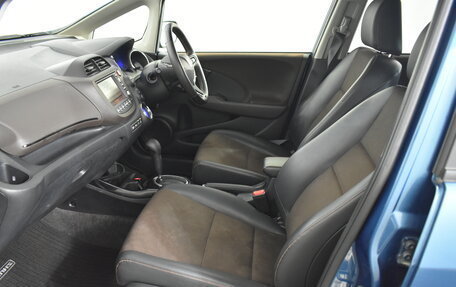 Honda Fit Shuttle I рестайлинг, 2012 год, 949 000 рублей, 12 фотография