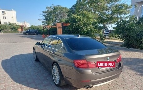BMW 5 серия, 2011 год, 1 300 000 рублей, 3 фотография