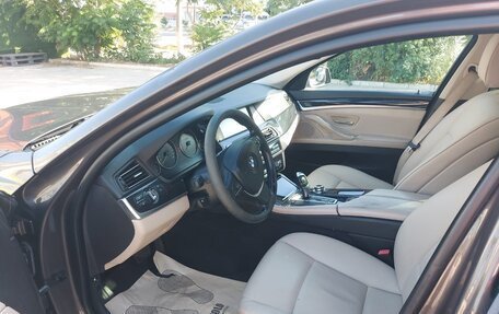 BMW 5 серия, 2011 год, 1 300 000 рублей, 7 фотография