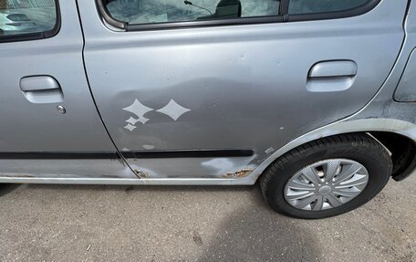 Nissan March II, 2001 год, 230 000 рублей, 9 фотография