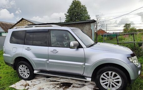 Mitsubishi Pajero IV, 2008 год, 1 990 000 рублей, 4 фотография