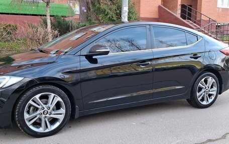 Hyundai Elantra VI рестайлинг, 2018 год, 1 600 000 рублей, 5 фотография