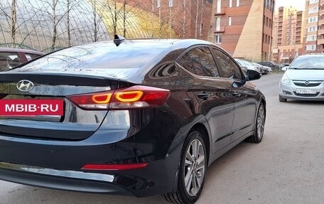 Hyundai Elantra VI рестайлинг, 2018 год, 1 600 000 рублей, 6 фотография