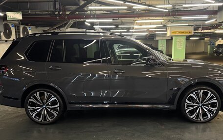 BMW X7, 2024 год, 16 000 000 рублей, 3 фотография