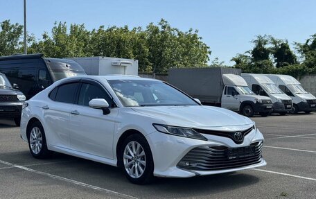 Toyota Camry, 2018 год, 2 540 000 рублей, 3 фотография