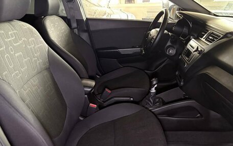 KIA Rio III рестайлинг, 2015 год, 899 000 рублей, 13 фотография