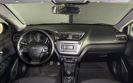 KIA Rio III рестайлинг, 2015 год, 899 000 рублей, 9 фотография
