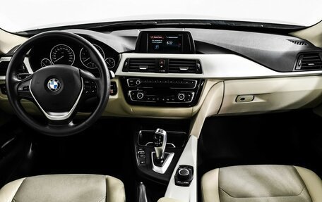 BMW 3 серия, 2017 год, 3 500 000 рублей, 11 фотография