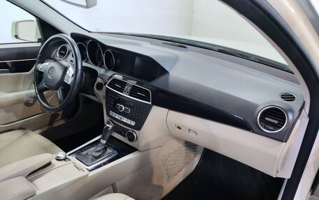 Mercedes-Benz C-Класс, 2011 год, 1 300 000 рублей, 13 фотография
