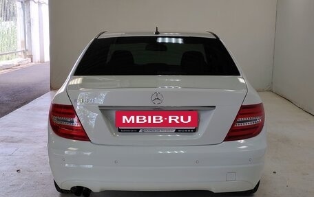 Mercedes-Benz C-Класс, 2011 год, 1 300 000 рублей, 5 фотография