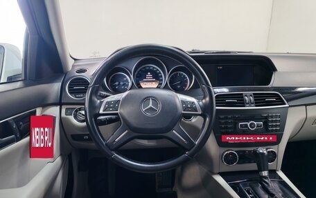Mercedes-Benz C-Класс, 2011 год, 1 300 000 рублей, 14 фотография