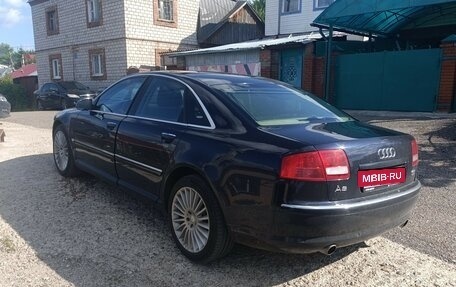 Audi A8, 2006 год, 1 350 000 рублей, 2 фотография