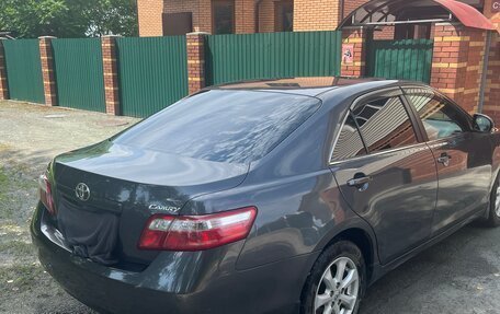 Toyota Camry, 2011 год, 2 100 000 рублей, 4 фотография