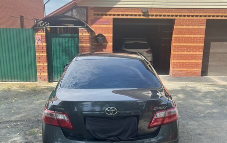 Toyota Camry, 2011 год, 2 100 000 рублей, 3 фотография