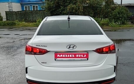 Hyundai Solaris II рестайлинг, 2021 год, 1 800 000 рублей, 5 фотография