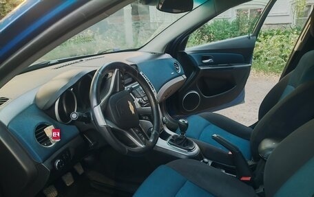 Chevrolet Cruze II, 2011 год, 980 000 рублей, 13 фотография