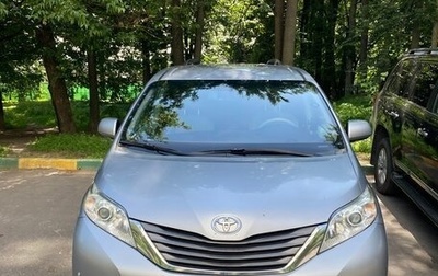 Toyota Sienna III, 2012 год, 2 500 000 рублей, 1 фотография