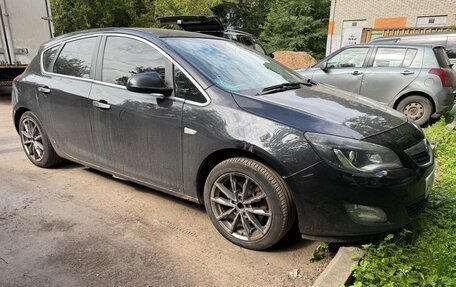 Opel Astra J, 2012 год, 450 000 рублей, 2 фотография