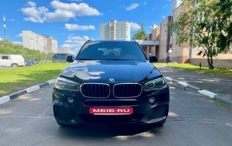BMW X5, 2018 год, 3 990 000 рублей, 3 фотография