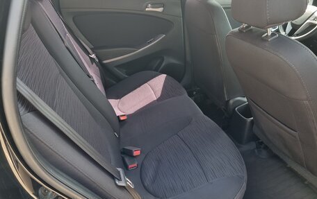 Hyundai Solaris II рестайлинг, 2015 год, 990 000 рублей, 10 фотография