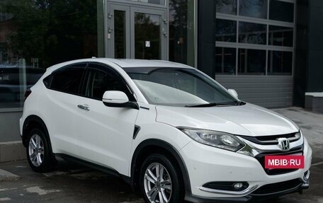 Honda Vezel, 2013 год, 1 600 000 рублей, 2 фотография