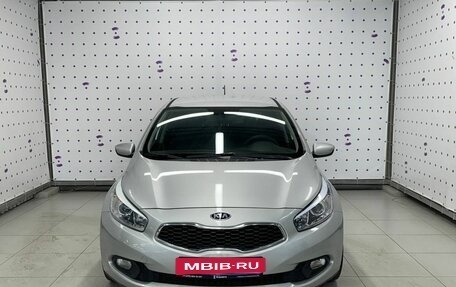 KIA cee'd III, 2013 год, 990 000 рублей, 2 фотография