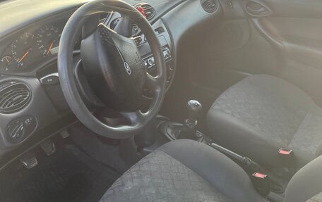 Ford Focus IV, 2001 год, 235 000 рублей, 5 фотография