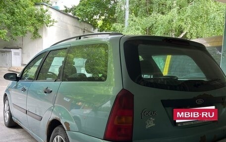 Ford Focus IV, 2001 год, 235 000 рублей, 3 фотография