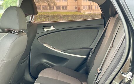 Hyundai Solaris II рестайлинг, 2013 год, 895 000 рублей, 15 фотография