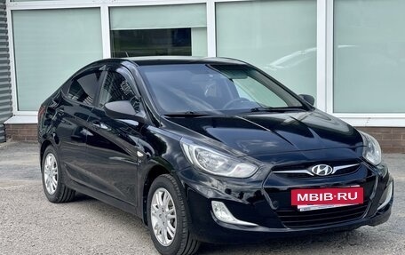 Hyundai Solaris II рестайлинг, 2013 год, 895 000 рублей, 3 фотография