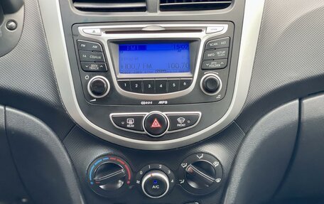 Hyundai Solaris II рестайлинг, 2013 год, 895 000 рублей, 17 фотография