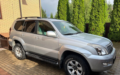 Toyota Land Cruiser Prado 120 рестайлинг, 2008 год, 2 300 000 рублей, 1 фотография