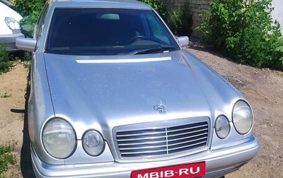 Mercedes-Benz E-Класс, 1997 год, 525 000 рублей, 1 фотография