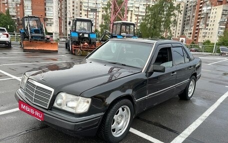Mercedes-Benz E-Класс, 1994 год, 179 990 рублей, 3 фотография