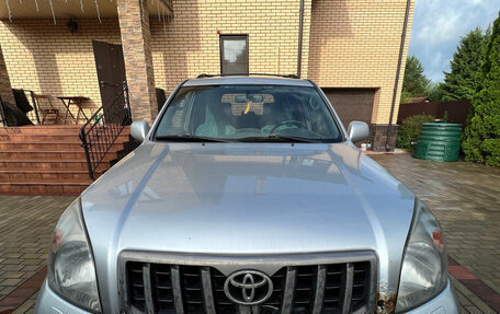 Toyota Land Cruiser Prado 120 рестайлинг, 2008 год, 2 300 000 рублей, 6 фотография