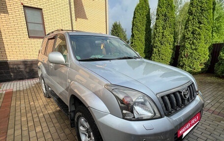 Toyota Land Cruiser Prado 120 рестайлинг, 2008 год, 2 300 000 рублей, 2 фотография