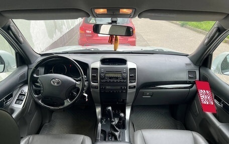 Toyota Land Cruiser Prado 120 рестайлинг, 2008 год, 2 300 000 рублей, 10 фотография